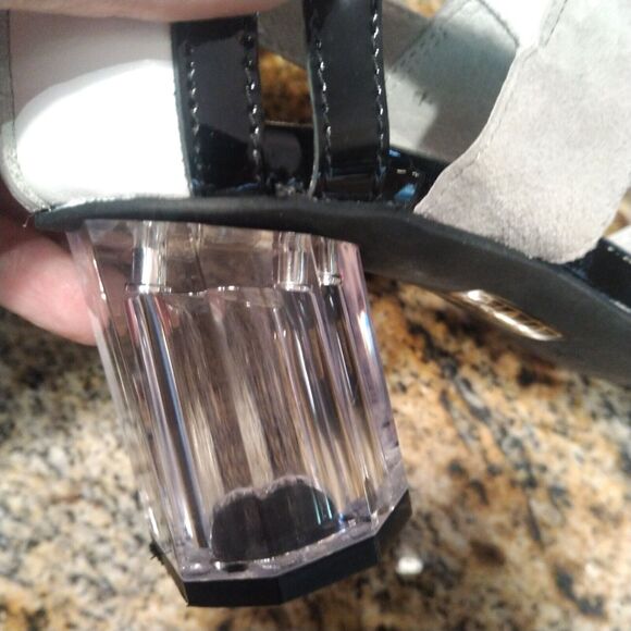 Rare Jeffrey Campbell Chaos Black White Leather Platform Heels Women's 8M - Picture 9 of 11